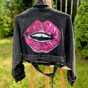GEACA DAMĀ ,, KISS MY LIPS „